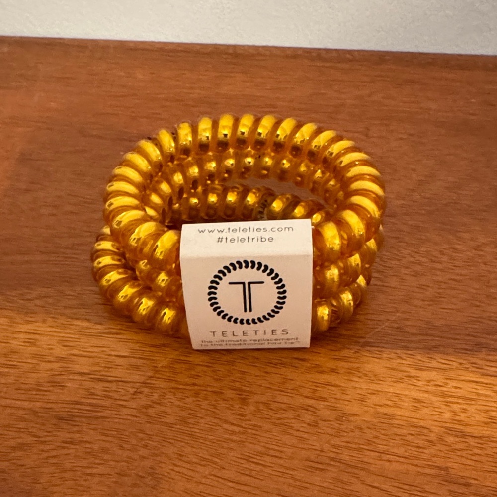 New with tags Sunset Gold teleties